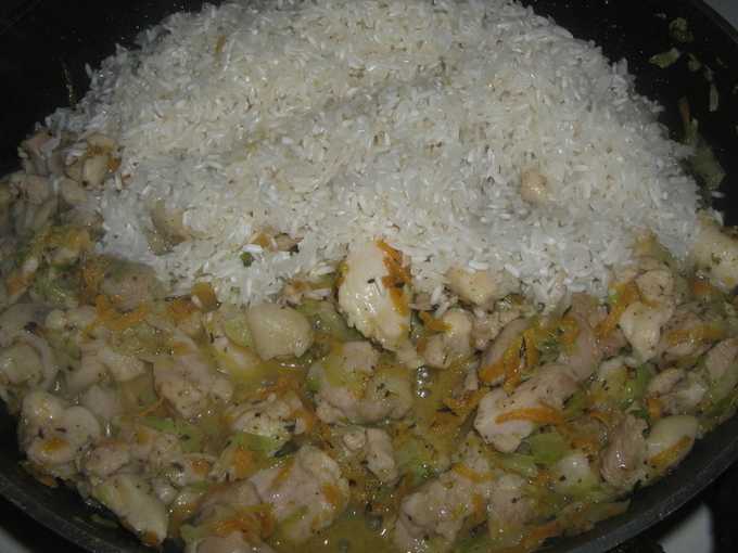 Курица с рисом в духовке - лучшие рецепты с фото