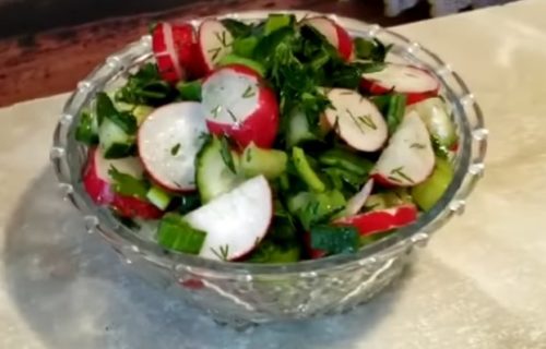 Салат из редиски с сельдереем