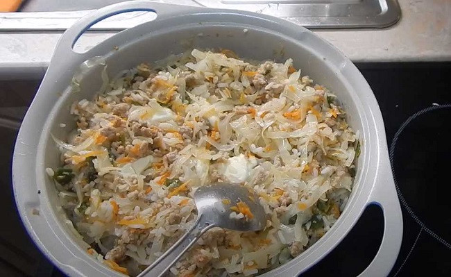 Как потушить капусту в сковороде, в мультиварке и кастрюле - 10 рецептов приготовить вкусно и быстро