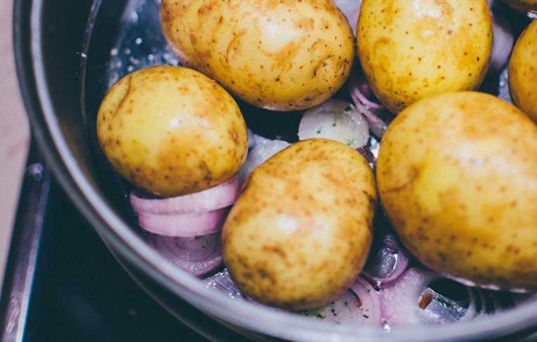 Вареной картофель - полезные свойства и питательная ценность